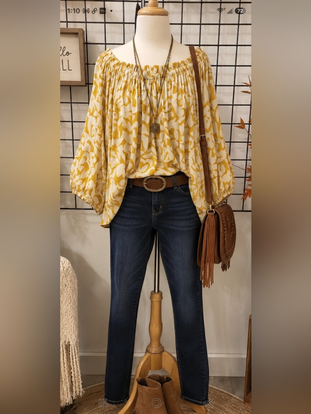 **Terra & Sky Yellow and Cream Floral Peasant Blouse Pit 27 To 30"